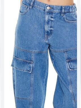 Forever 21 Wide Leg Cargo Jeans Size 27